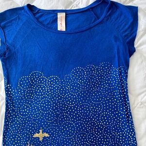 Umsteigen T shirts size Small